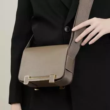 Женская сумка Geta из натуральной кожи - универсальная сумка-мессенджер через плечо с широким ремнем, небольшой квадратный дизайн