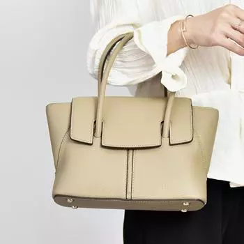 Женская сумка из натуральной кожи, новая сумка через плечо, высококачественная дорожная сумка из воловьей кожи с верхним слоем, модная женская сумка 25cm коричневый