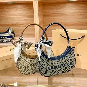 Женская сумка из натуральной кожи, новинка 2023 года, сумка подмышки с вышивкой на одно плечо, белая универсальная модная маленькая сумка в форме полумесяца M