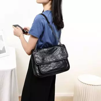 Женская сумка кожаная сумка на цепочке на одно плечо Ins Crossbody Messenger Bag сумка хобо из вощеной кожи 28.5*8.5*20cm чёрный