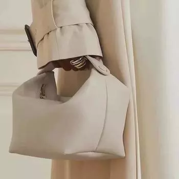 Женская сумка-ланч-бокс из натуральной кожи The Row на одно плечо