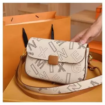 Женская сумка, Лидер продаж 2023 года, новая роскошная модная маленькая квадратная сумка с принтом, высококачественная сеть, красная универсальная сумка через плечо 22x15x5cm белый