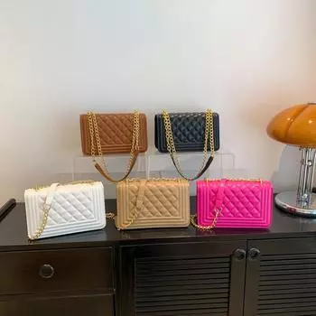 Женская сумка Маленькая квадратная сумка Стильная и простая сумка через плечо Креативная сумка через плечо с цепочкой Сумка розы красного