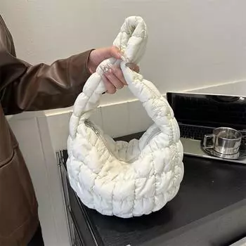 Женская сумка-мессенджер с вышивкой алмазами на плечо зимняя стеганая сумка-мешок чёрный