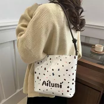 Женская сумка Модная простая ретро-текстурная сумка через подмышку в иностранном стиле Простая универсальная сумка-ведро для поездок на работу