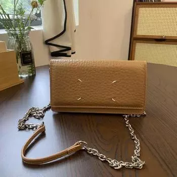 Женская сумка на цепочке из натуральной кожи 2024 г.: Японский и корейский дизайн, первый слой коровьей кожи, одно плечо с косой талией, модная ниша зелёный