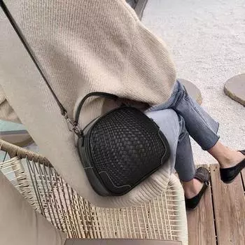 Женская сумка Новая женская сумка через плечо плетеная сумка через плечо большой емкости из коровьей кожи маленькая круглая сумка