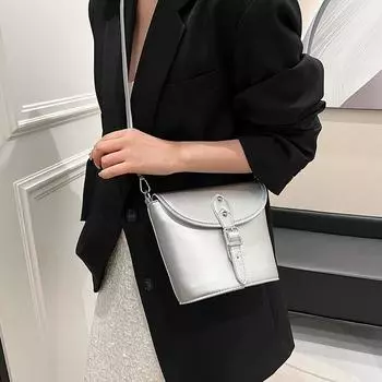 Женская сумка, новинка 2024 года, сумка через плечо, летняя сумка-мешок, универсальная в этом году, популярная сумка, модная сумка через плечо на одно плечо