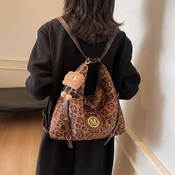 Женская сумка с леопардовым принтом в стиле ретро, большой емкости, новинка 2024 года, рюкзак, сумка через плечо на осень и зиму чёрный