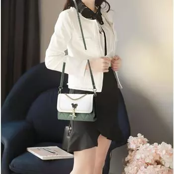 Женская сумка Сумка для мобильного телефонаМодная и минималистичная сумка через плечо Версия сумки с магнитной пряжкой Маленькая квадратная сумка one size