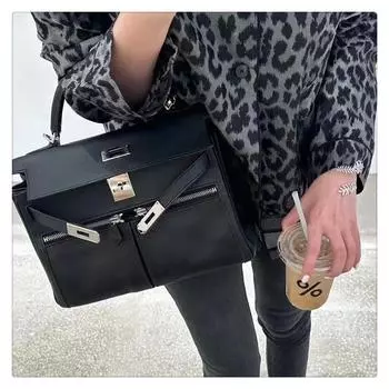 Женская сумка Swift Leather 2024 с широким плечевым ремнем и двойными карманами 28