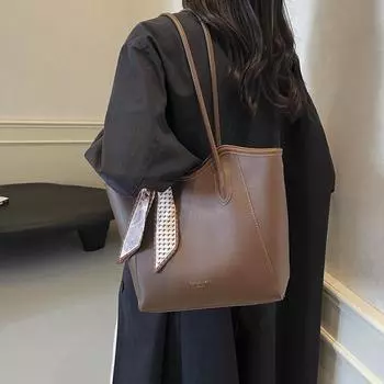 Женская сумка-тоут из мягкой кожи, большая вместимость, сумка через плечо бежевый