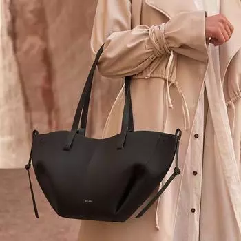 Женская сумка-тоут небольшой емкости для подмышек в стиле ретро, модная элегантная классическая сумка с крыльями M чёрный