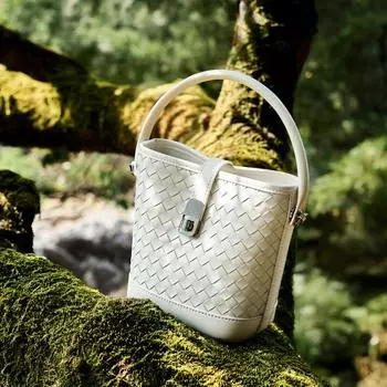 Женская сумка-ведро из плетеной кожи, сумка через плечо премиум-класса для поездок на работу и учебы для женщин Mouth 20 bottom 15 * 9.5 * 17 серый