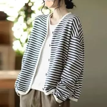 Женская свободная повседневная куртка в полоску на весну и осень с длинными рукавами и V-образным вырезом на пуговицах 3XL чёрный