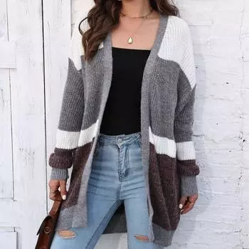 Женская свободная вязаная куртка-свитер на осень и зиму с контрастными цветами one size серый
