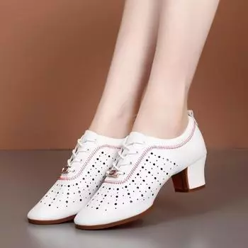 Женская танцевальная обувь для бальных танцев, современная танцевальная обувь для латиноамериканского танго, джазовые короткие сапоги для девочек/женские квадратные туфли 34 чёрный