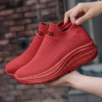 Женская трикотажная обувь большого размера для полетов, повседневная обувь для пожилых мам, обувь, носки, женская обувь, размеры 35–42 36 белый