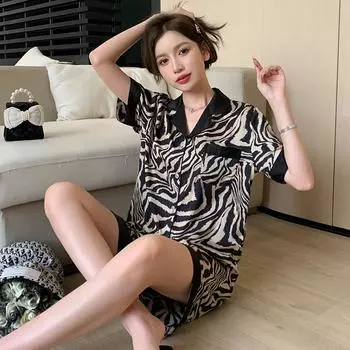 Женская удобная летняя домашняя одежда из тонкого шелка Ice Silk, комплект из 2 предметов: топ с короткими рукавами и шорты в полоску зебры, домашняя одежда для весны и осени M