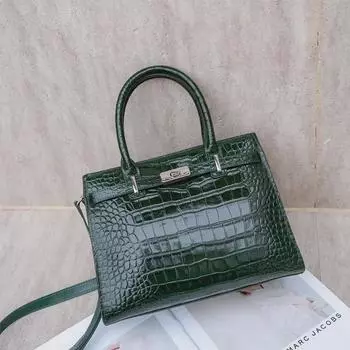 Женская универсальная сумка большой вместимости 2024 года — элегантная и функциональная для офиса и повседневного использования коричневый