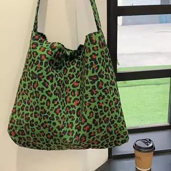 Женская вельветовая сумка через плечо, зеленая тканевая сумка с леопардовым принтом, большая вместительная сумка, повседневные дорожные сумки для покупок 45x35cm зелёный