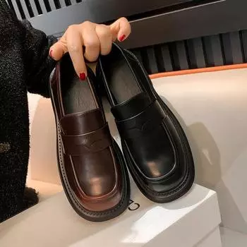 Женская винтажная кожаная обувь. Мокасины. Женская обувь. Туфли из матовой кожи на толстом каблуке. 35