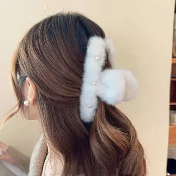 Женская заколка для волос с искусственным жемчугом, декоративная плюшевая заколка для волос с противоскользящими зубцами, зажим для волос на затылке, аксессуары для волос розовый