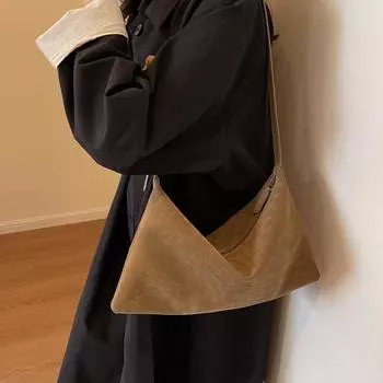 Женская замшевая сумка-хобо, винтажная вместительная сумка через плечо, зимняя сумка-тоут, винтажная сумка через плечо с кисточками чёрный