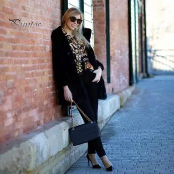 Женская зимняя куртка больших размеров из искусственного меха с капюшоном, свободная верхняя одежда средней длины, многослойное тепловое плюшевое пальто для повседневной работы на открытом воздухе M дубильная кора