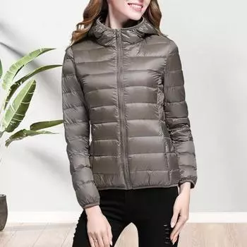 Женская зимняя куртка-пуховик с капюшоном и карманами на молнии, однотонная укороченная куртка с длинными рукавами и подкладкой на молнии S белый