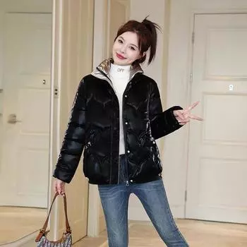 Женская зимняя модная короткая хлопковая куртка однотонная теплая и стильная верхняя одежда L красный