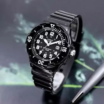 Женские аналоговые наручные часы Casio LRW-200H-1B