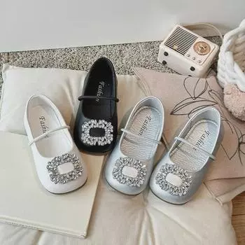 Женские балетки 2025 года во французском стиле с квадратным носком и стразами — без застежек, мягкая подошва. Идеально подходит для весны и лета. 23-28 (order multiples of 6) белый