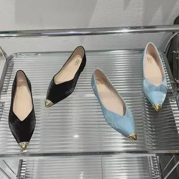 Женские балетки со стразами и острым носком – стильные, универсальные и удобные Size 37 чёрный