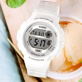 Женские беговые часы Casio со светодиодной подсветкой, водонепроницаемость 100 метров, память на 60 кругов 1200, белые A1