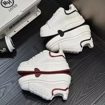 Женские белые кроссовки из натуральной кожи на толстой подошве с функцией увеличения высоты, легкие и универсальные для весны 2025 года Size 36 красный/бежевый