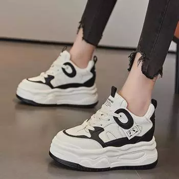 «Женские белые кроссовки, увеличивающие рост»: Повседневная обувь на толстой подошве для весны и осени. 34 чёрный