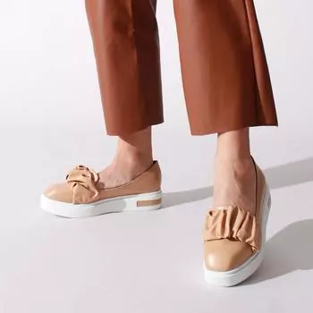 Женские бежевые кожаные повседневные туфли