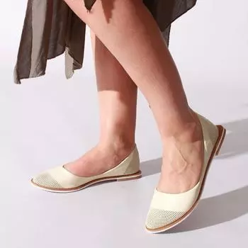 Женские бежевые повседневные туфли из натуральной кожи