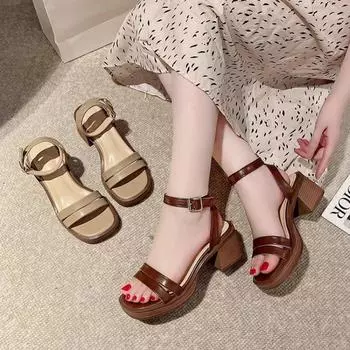 Женские босоножки лето 2024 Высококачественные туфли из искусственной кожи с пряжкой на высоком каблуке Женские стильные туфли на каблуке с классным комфортом в европейском стиле 35 дубильная кора