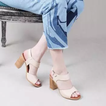 Женские босоножки на каблуке Бежевые повседневные квадратные каблуки Ремень на щиколотке Летний сезон 2021 г.