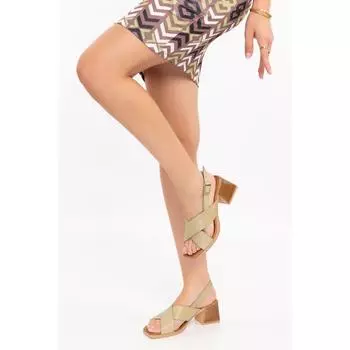 Женские босоножки на каблуке из натуральной кожи