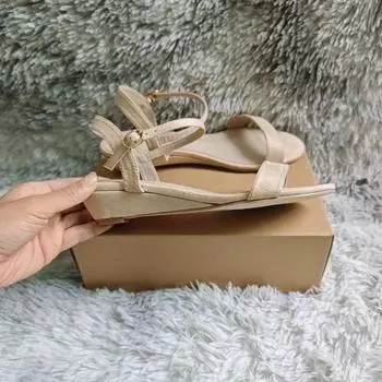 Женские босоножки на танкетке 2025 года, летние повседневные туфли на низком каблуке с открытым носком, удобные туфли с ремешком на щиколотке, на высоком каблуке, для вечернего платья, свадьбы 35 чёрный