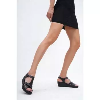 Женские босоножки на танкетке из натуральной кожи