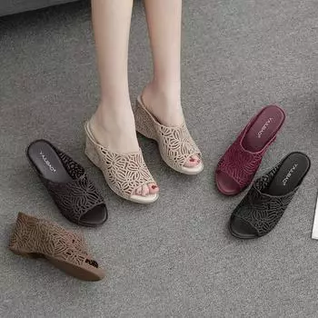 Женские босоножки на танкетке с открытым носком. Летние женские нарядные сандалии без шнуровки. Туфли-лодочки с открытым носком. Удобные босоножки на низком массивном каблуке. Шлепанцы-мулы на каблуке. 36 чёрный