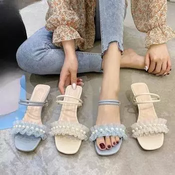 Женские босоножки с квадратным кристаллом на высоком каблуке с жемчужным кружевом и оборками по краю, украшенные бисером, с открытым носком, женские тапочки 35