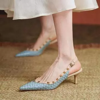 Женские босоножки с заклепками на носке, весенние туфли-лодочки из лакированной кожи на каблуке, синие туфли со змеиным узором 34 бежевый