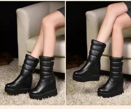 Женские ботинки на танкетке до середины икры, женские модные плюшевые теплые кожаные зимние ботинки с круглым носком, женские высокие каблуки 34