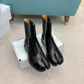 Женские ботинки Tabi из натуральной кожи, новое поступление, высокие туфли Chelsea с раздельным носком для девочек, фирменный дизайн, ботинки на толстом каблуке, обувь 35 чёрный