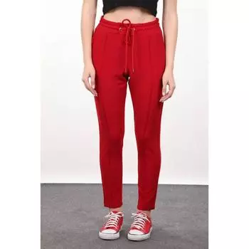 Женские брюки с красным поясом